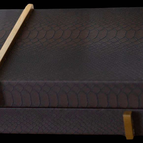 Large Snake print faux leather jewelry box with attached lid - 1 piece - Picture 3 of 6